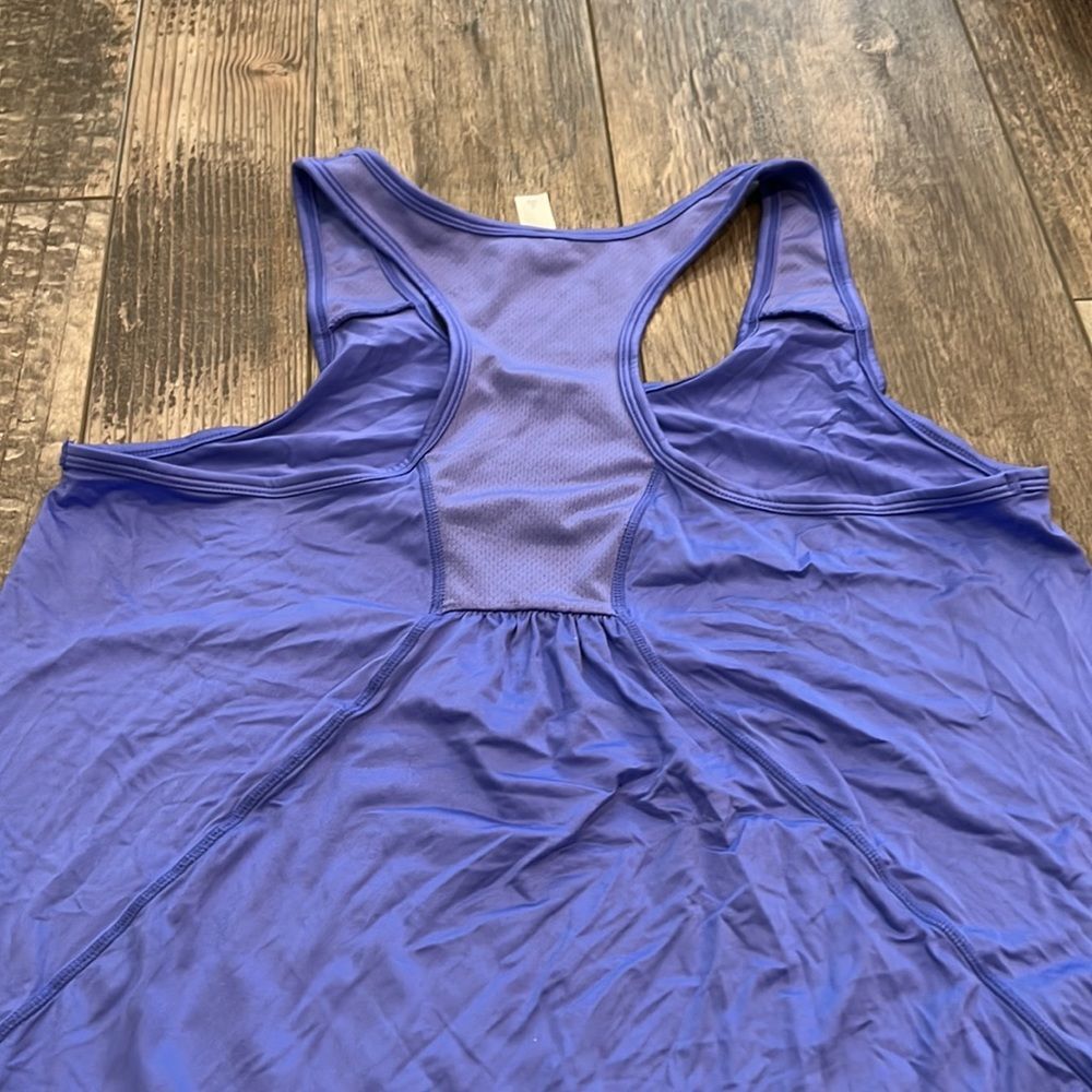 Gap workout tank small - Picture 6 of 9